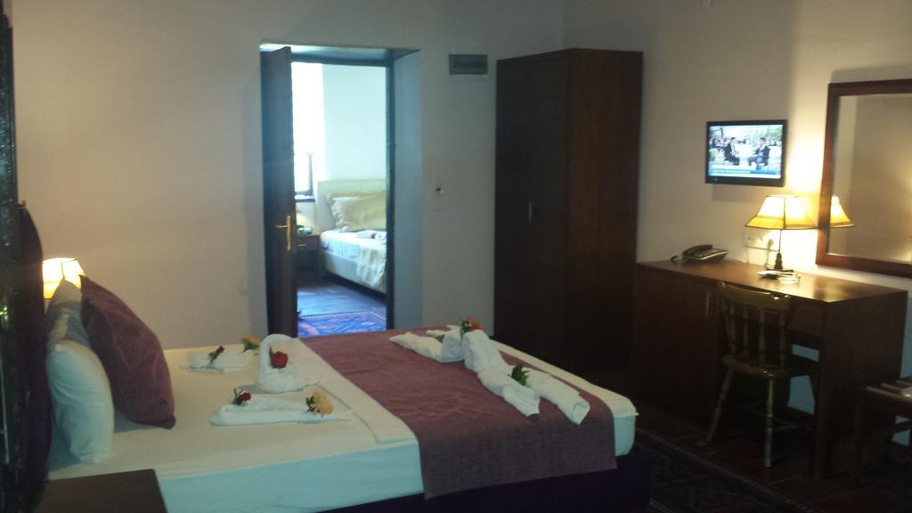 Kaleici Ozkavak Hotel Antalya Rum bild