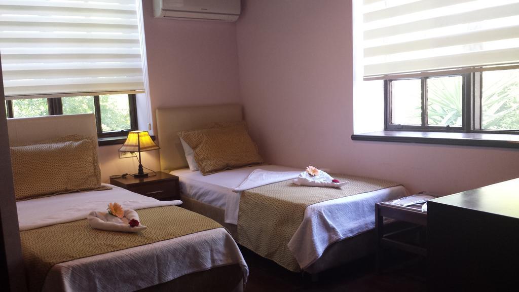 Kaleici Ozkavak Hotel Antalya Exteriör bild