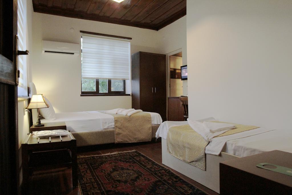 Kaleici Ozkavak Hotel Antalya Rum bild